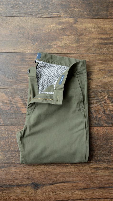 Olive Chinos that will provide the essential style you need without being too bold. These are made by Taylrd Clothing! #chinos #mensfashion #trendsetter Olive Chinos Men Outfits, Mens Trousers Fashion, Chinos Men Outfit, Chinos Men, Olive Chinos, Pant Details, Men's Chinos, Waistband Design, Shirt Outfit Men