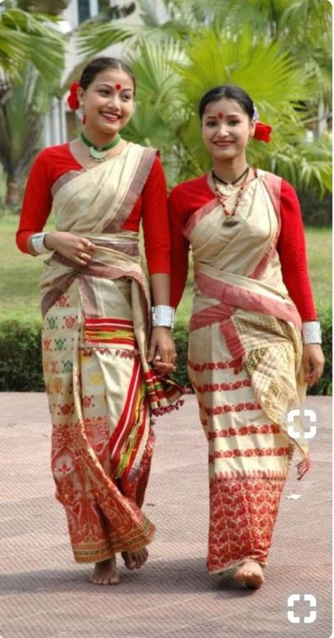 Bihu Dance, Dance Of India, India Dress, India Culture, Traditional Indian Dress, Indian Dance, Traditional Attire, Indian Attire, Mysore