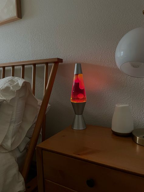 Lava Lamp In Room, Funky Lamps Bedroom, Lava Lamp Room Aesthetic, Lava Lamp Decor, Lava Lamp Aesthetic Room, Aesthetic Lava Lamp, Lava Lamp Room, Room Inspo Minimalist, Lava Lamp Aesthetic