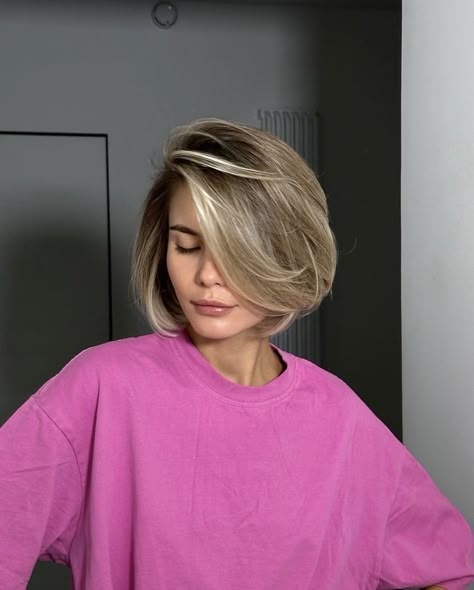 Round Face Thick Hair, Neck Length Hairstyles, Neck Length Hair, Kort Bob, Pixie Haircut Ideas, Trendy Bob Hairstyles, Hair Inspiration Short, Edgy Hair, Trending Haircuts