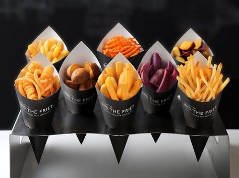 Fries Packaging, Chicken Brands, Street Food Design, Food Business Ideas, Burger Places, Food Truck Business, Soul Food Dinner, Food Street, Food Truck Design