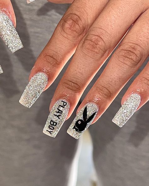 Playboy Bunny Nails Art, Playboy Bunny Nail Design, Bunny Nails Designs, Play Boy Nails, Playboy Acrylic Nails, Playboy Aesthetic, Playboy Tattoo, 21st Birthday Nails, Sns Nails Colors