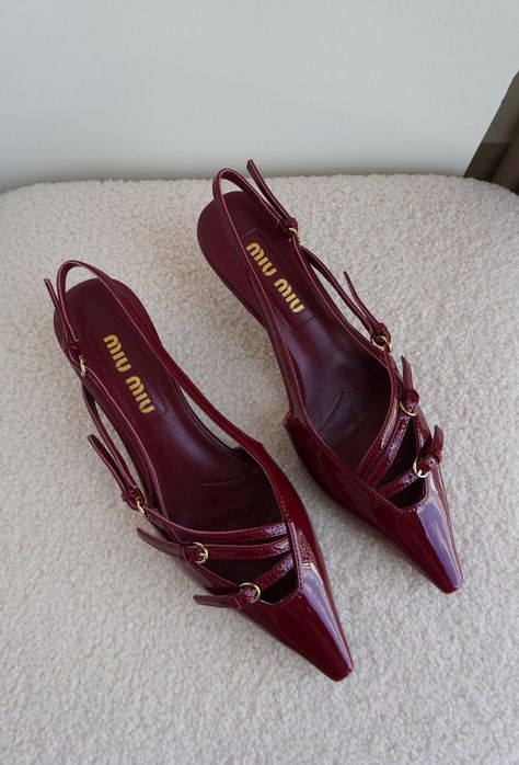 Burgundy Kitten Heels, Miu Miu Slingback, Kitten Heels Outfit, Red Kitten Heels, Miu Miu Heels, Heels Designer, Burgundy Boots, Burgundy Heels, Heels Outfits