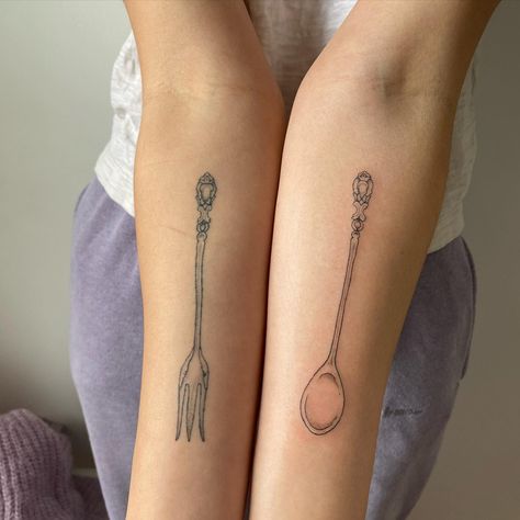 bianca curtin (@bkcurtin) • Instagram photos and videos Fork Tattoo, Spoon Tattoo, Tiny Tats, Pen Art, Artist On Instagram, Leg Tattoos, Infinity Tattoo, Geometric Tattoo, Tattoo Artists