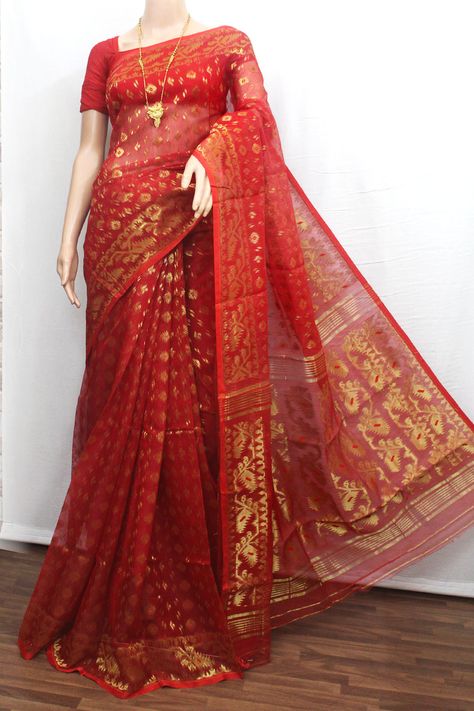 Stylish saree cotton saree Soft Jamdani Saree, Red Jamdani Saree Look, Jamdani Bride, Red Jamdani Saree, Dhakai Saree, Sarees Party Wear, Golden Blouse, Stylish Saree, Saree Cotton