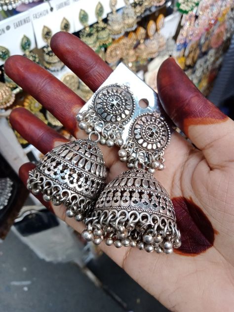 Jhumka Aesthetic, Desi Vibes, Desi Aesthetics, Desi Love, Fancy Jewellery Designs, Desi Fashion Casual, Desi Aesthetic, Self Portrait Poses, Classy Photography