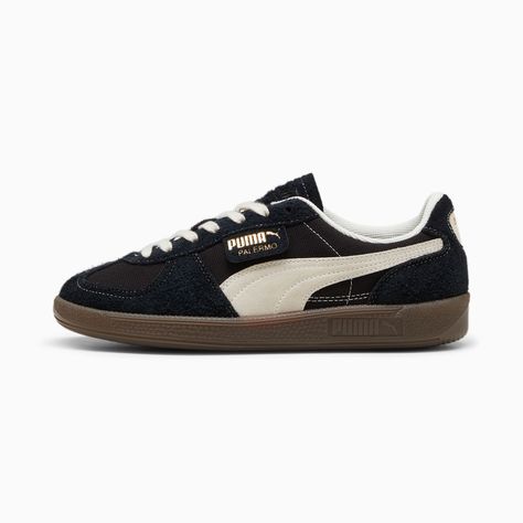 Straight from our archives, it's the PUMA Palermo. This classic terrace shoe debuted in the 80's and now, we've brought it back for the fans. With its signature T-toe construction and classic gum sole, this version features a textile upper and suede overlays.. Visit our page to learn more about our black PUMA Palermo Vintage Sneakers Unisex, Black/Frosted Ivory/Gum, size 10. Black Shoe Outfits, Puma Vintage Shoes, Swag Shoes Sneakers, Puma Palermo Outfit, Palermo Puma, Cute Black Sneakers, Cute Shoes Black, Best Black Shoes, Black Puma Suede