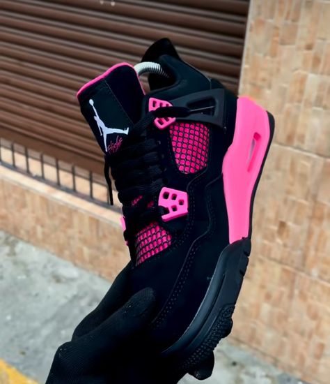 Jordan 4’s Pink, Cute Jordans, Zapatillas Jordan Retro, Cute Casual Shoes, Pink Jordans, Pretty Sneakers, Shoe Designs, Trendy Shoes Sneakers, Nike Fashion Shoes