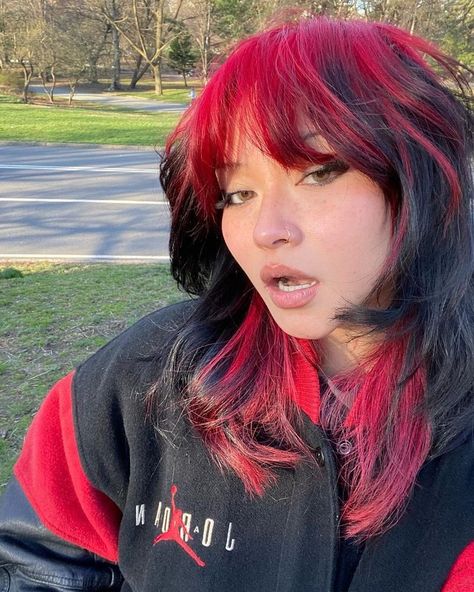 kai and max day!! 🐭 on Twitter: "oomfs which is best… " Black Red Hair, Red Hair Inspo, Dyed Red Hair, Hair Color Streaks, Vlasové Trendy, Hair Streaks, Hair Dye Colors, Dye My Hair, Hair Inspiration Color