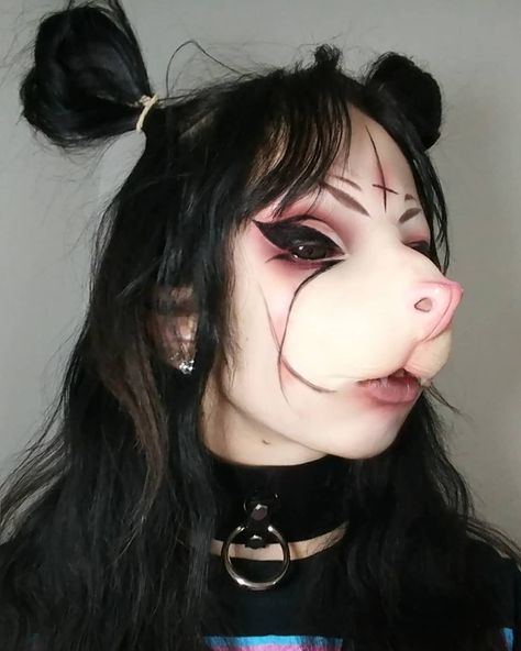 i am the creeper girl on Instagram: “rats ! were rats ! were the rats !” Mice Makeup Halloween, Fae Crafts, Halloween Prosthetics, Rat Costume, Rat Girl, Prosthetic Makeup, Scarecrow Costume, Wattpad Book, The Creeper