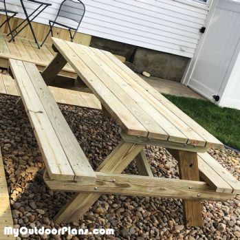 8 foot Picnic Table Plans | HowToSpecialist - How to Build, Step by Step DIY Plans Diy Wooden Picnic Table, 2x4 Picnic Table Plans, 8 Ft Picnic Table Plans, Pick Nick Table Ideas, Diy Picknick Table Ideas, Pick Nick Table, Picknick Table Ideas Diy, How To Build A Picnic Table, How To Make A Picnic Table