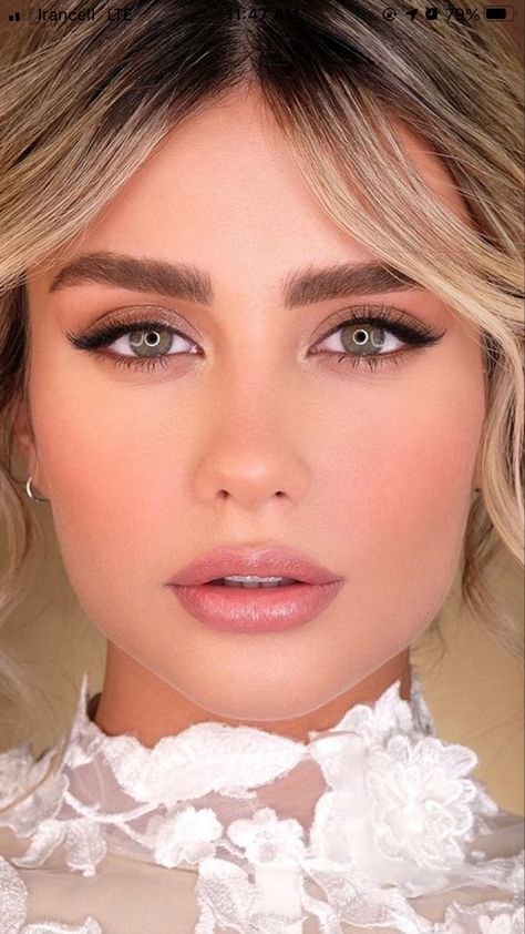 Bridal Makeup For Blondes, Soft Bridal Makeup, Soft Wedding Makeup, Wedding Makeup For Brunettes, Hazel Eye Makeup, Light Makeup Looks, Makeup Looks For Green Eyes, Glam Wedding Makeup, Brunette Makeup