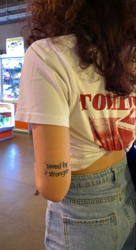 Louis Inspired Tattoo, Louis Tomlinson Tattoos Ideas, Louis Tomlinson Tattoos, One Direction Tattoos, Harry Tattoos, Inspo Tattoo, Louis Core, Health Tattoo, Weird Tattoos