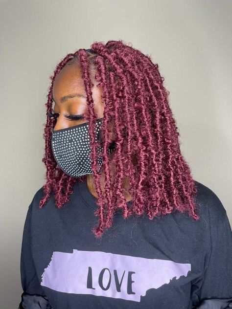 Shoulder length butterfly locs Short Soft Locs Shoulder Length, Shoulder Length Locs Black Women, Locs Hairstyles With Color, Burgundy Butterfly Locs, Colored Butterfly Locs, Short Faux Locs Shoulder Length, Shoulder Length Faux Locs, Shoulder Length Butterfly Locs, Butterfly Locs Hairstyles