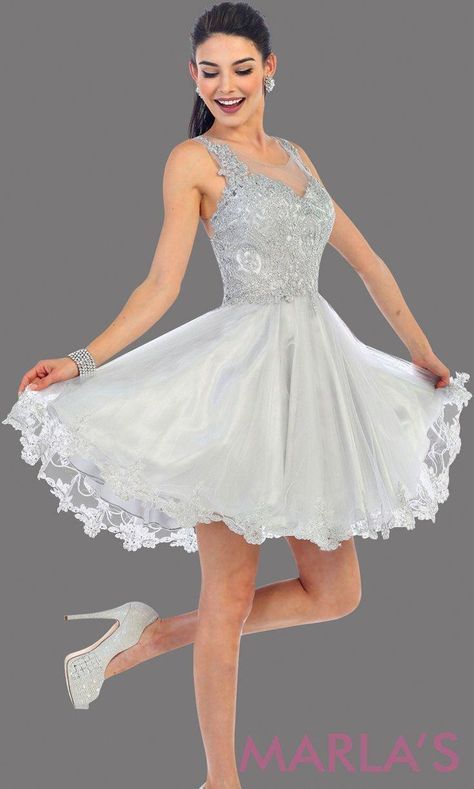 Graduation Short Dress, Silver Dama Dresses, Quinceanera Damas, Damas Dresses For Quince, Dama Dresses For Quince, Grade 8 Graduation, Grade 8 Grad, Dama Dresses Quinceanera, Grade 8 Grad Dresses