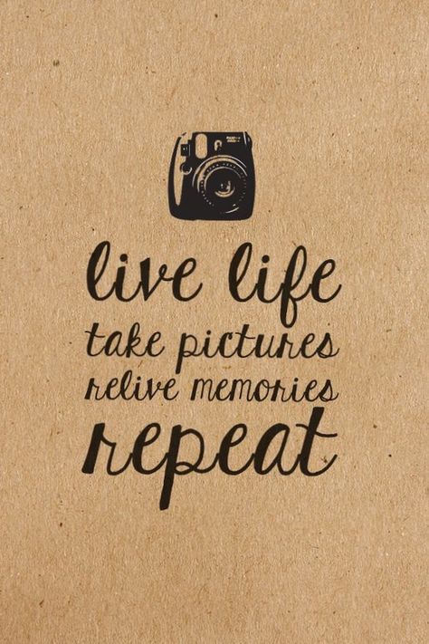 Citation Souvenir, Photography Inspiration Quotes, Camera Quotes, Photographer Quotes, Instant Photography, Photography Quotes, Frases Tumblr, Mini 8, Quotes About Photography