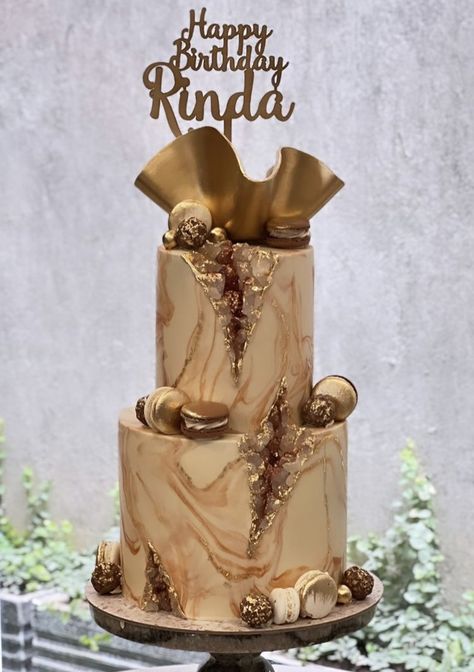 Beige White Gold Birthday Cake, Melanin Cake Ideas, Shades Of Brown Wedding Cake, 50 Shades Of Melanin Birthday, Brown And White Cake Design, 30 Shades Of Melanin Party, Brown And Gold Cake, Brown Cake Ideas, Modern Cake Design Unique