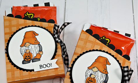 halloween treat box tutorial, diy halloween box, stampinup halloween treat box, stampingwithamore youtube, halloween treat box youtube, diy treat box Stampin Up Halloween Treat Holders 2024, Stampin Up Small Treat Boxes, Stampin Up Halloween Treat Holders, Box Cutout Template, Treat Boxes Diy, Kindest Gnomes, Christmas Papercraft, Halloween Treat Holders, Christmas Treats Holders