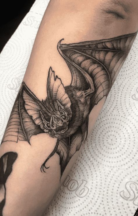 Bat Head Tattoo Design, Neo Trad Bat Tattoo, Bat Tattoo Forearm, Bat Forearm Tattoo, Bat Shoulder Tattoo, Floral Bat Tattoo, Tattoo Ideas Bat, Realistic Bat Tattoo, Flying Bat Tattoo