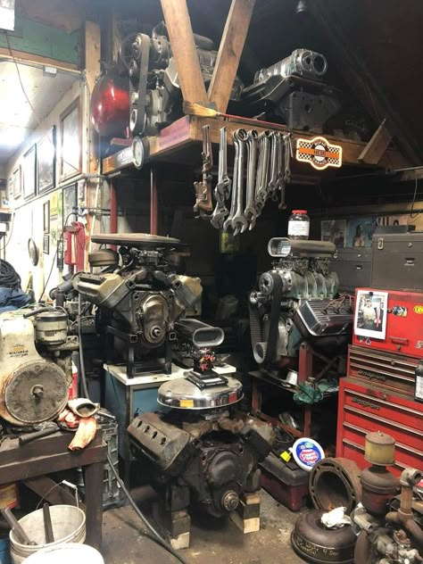 Workshop Aesthetic Garage, Aesthetic Car Garage, Autoshop Aesthetic, Mechanic Garage Aesthetic, Auto Mechanic Aesthetic, Mechanic Aesthetic Men, Car Shop Aesthetic, Engines Aesthetic, Car Garage Aesthetic