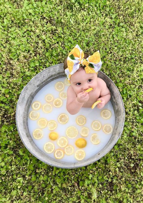 Baby Milk Bath Pictures, Fruit Milk Bath, Milk Bath Pictures, Baby Milk Bath, Milk Bath Photos, 6 Month Baby Picture Ideas, Bath Pictures, Wild Daisies, Baby Birthday Photoshoot