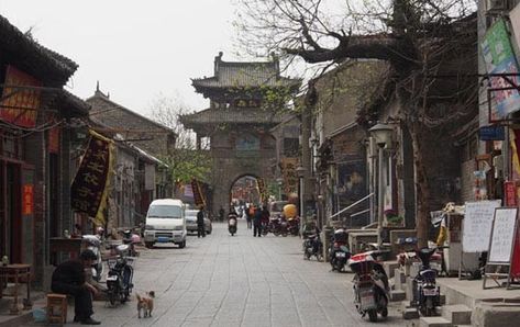 Luoyang Old Town - Luoyang Travel Guide West Gate, Luoyang, Pedestrian Street, The Old West, Old Street, Ancient City, I Want To Travel, Old West, Ancient Cities