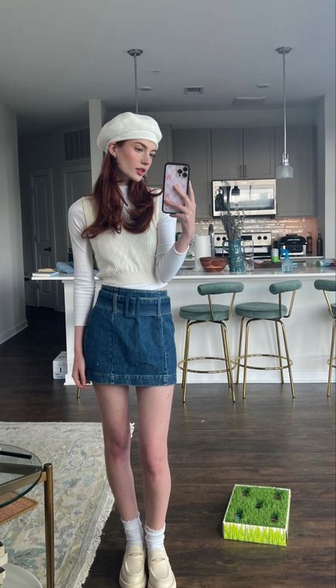 kennedy walsh instagram story Beret Outfit Summer, Beret Outfits, White Beret, Beret Outfit, Home White, Girls Summer Outfits, Outfits With Hats, Outfit Idea, Summer Girls