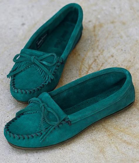 Minnetonka+Kilty+Moccasin Mocassin Shoes, Moccasin Shoes, Green Ideas, Moccasins Women, Loafer Shoes Women, Wedges Sandals, Moccasins Shoes, Girly Shoes, Leather Slip On Shoes