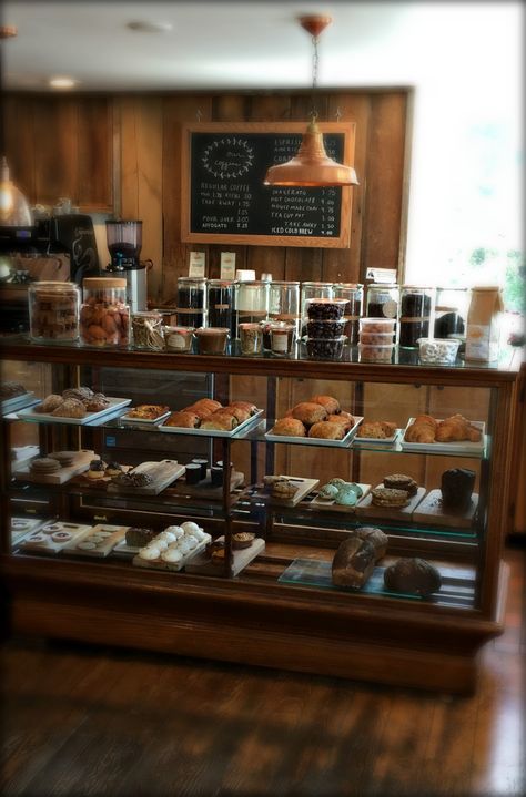 Farm Shops Ideas, Rustic Grocery Store, General Store Decor, Provisions Store Design, Country General Store Ideas, Country General Store, Small General Store Ideas, Country Store Aesthetic, Modern General Store Ideas