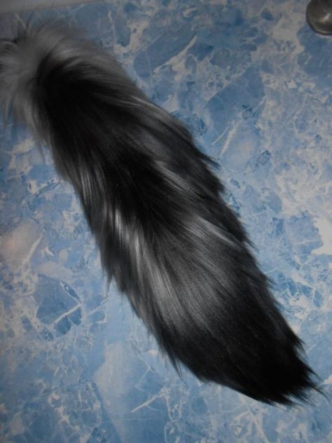 Yarn tail black & gray Cat Tail Costume, Wolf Ears And Tail, Grease Costumes, Werewolf Costume, Wolf Tail, College Halloween Costumes, Wolf Costume, Costumes College, Animal Tails