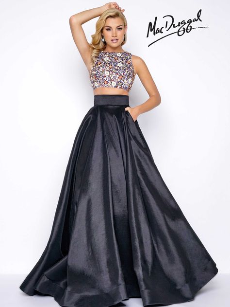 Winter Fashion 2020, Two Piece Evening Dresses, Two Piece Prom Dress, Two Piece Prom, Evening Dresses Uk, Satin Ball Gown, Trendy Prom Dresses, Gown Skirt, Ball Gown Skirt