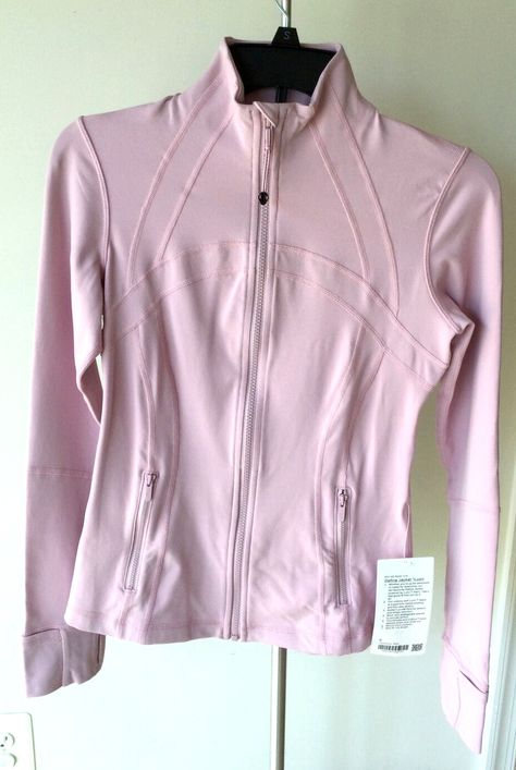 Light Pink Lululemon Jacket, Lulu Lemon Pink Jacket, Pink Preppy Clothes, Lulemon Outfits Style, Lulu Define Jacket Outfit, Lululemon Pink Define Jacket, Light Pink Clothes, Lulu Wishlist, Lulu Lemon Define Jacket