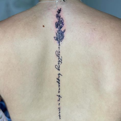 “everything happens for a reason” 💐 •• SPINE TATTOO #spinetattoo #backtattoo #tripleblackink #blackink #quote #flowers #roses #nopain #ouch #whosnext #bookwithme #dmtobook #garfieldridge #midway #chicago #ladysmoke #socute #girlytattoos #tats4girls #agirldidit #femaletatartist #aspiringtattooartist #hardwork #ambitonrotary #dynamiccolorco G Tattoo, Spine Tattoo, Everything Happens For A Reason, Girly Tattoos, Triple Black, For A Reason, Back Tattoo, Tatting, Chicago