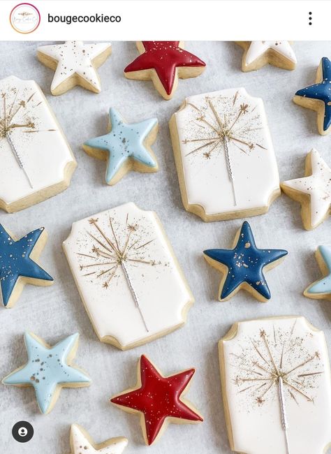 Fathers Day Cookies Decorated, July 4th Cookies, Patriotic Sugar Cookies, 4th Of July Cookies, Patriotic Cookies, 4th Of July Cake, Sugar Cookie Royal Icing, Cookie Business, Cookie Bouquet