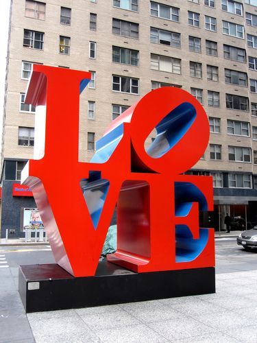 We are all familiar with this iconic LOVE sign.   How would you like to have it in your own home just in time for Valentine's Day?  It is very easy to make and… Indiana Love, Love Sculpture, James Rosenquist, Claes Oldenburg, Modern Art Sculpture, City Decor, West New York, I Love Ny, Nyc Trip