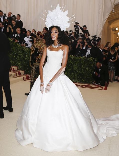 The 2018 Met Gala: ‘Heavenly Bodies: Fashion And The Catholic Imagination’ | ETCanada.com Metgala Heavenly Bodies, Met Gala Celestial Bodies, Celestial Bodies Met Gala, Heavenly Bodies Aesthetic, Heavenly Bodies Met Gala, Met Gala Heavenly Bodies, Masquerade Gala, Celestial Birthday, Best Met Gala Looks