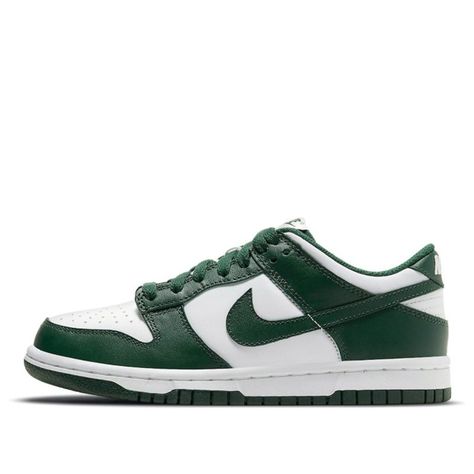 Kids Nike Dunk Low Spartan Green (GS) Sneakers/Shoes Nike Dunk Low Spartan Green, Nike Dunk High Michigan, Jordan Vi, Nike Models, Baskets Nike, Green Sneakers, Michigan State Spartans, Nike Dunk High, Sneakers Mode