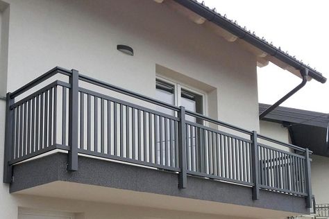 Balcony Railing Steel Design, Grills Balcony Design, Grill Railing Design, Roof Top Boundary Wall Design, Terrace Railings Design Modern, Minimalist Balcony Railing Design, Iron Balcony Railing Design, Railing Designs Outdoor, Iron Grill Colour Ideas