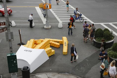 Clever Advertising, Streets Of New York, Street Marketing, Giant Food, French Fry, Guerilla Marketing, Interactive Art, Weird Things, Street Design