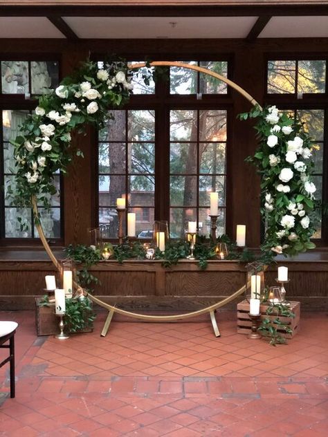 Wedding Arch Hoop Ideas, Circle Wedding Arch Sweetheart Table, How To Decorate Circle Arch, Event Styling Ideas, Circle Arch Wedding, Circular Wedding Arch, Arch With Greenery, Circle Wedding Arch, Ceremony Arch Decor