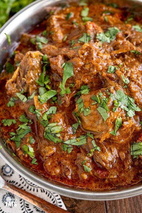 Lamb Pieces Recipes Meat, Lamb Bhuna, Bhuna Gosht, Lamb Curry Recipes, Lamb Casserole, Lamb Stew Recipes, Tomato Gravy, Mutton Recipes, Lamb Curry