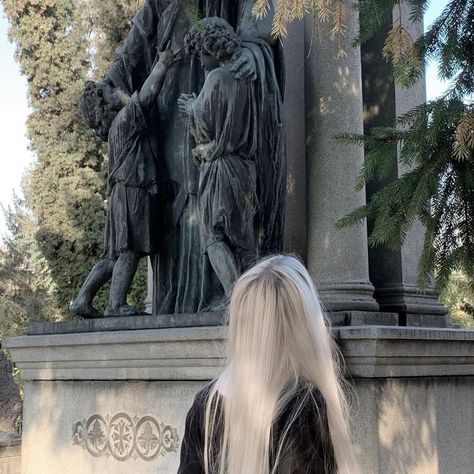 God Of Wrath, Avrey Ovard, Cecily Knight, Blonde Goth, Ice Blonde, Platinum Blonde Hair, Throne Of Glass, Dream Hair, Platinum Blonde