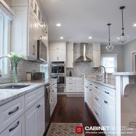 White Galley Kitchen, Raised Panel Kitchen Cabinets, Panel Kitchen Cabinets, Traditional Kitchen Remodel, Painting Kitchen Cabinets White, White Shaker Kitchen Cabinets, Raised Panel Cabinets, Beautiful Kitchen Cabinets, Diy Kitchen Projects