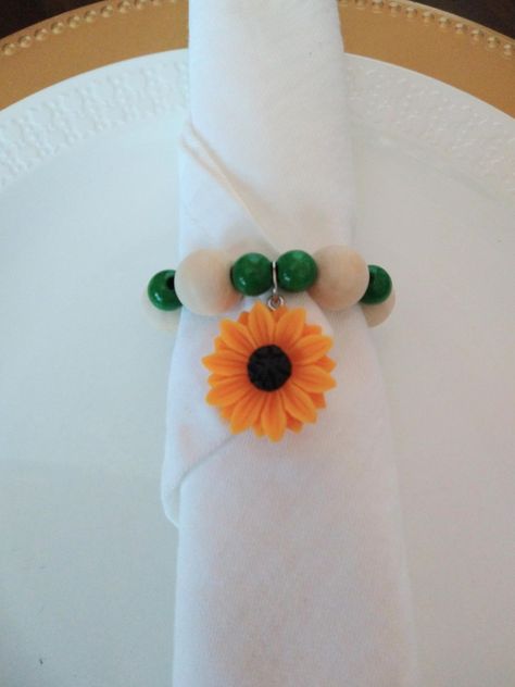 Sunflower Napkin Rings, Resin Sunflower, Sunflower Table, Sunflower Theme, Sunflower Charm, Chandler Az, Napkin Holders, Sunflower Decor, Green Wood