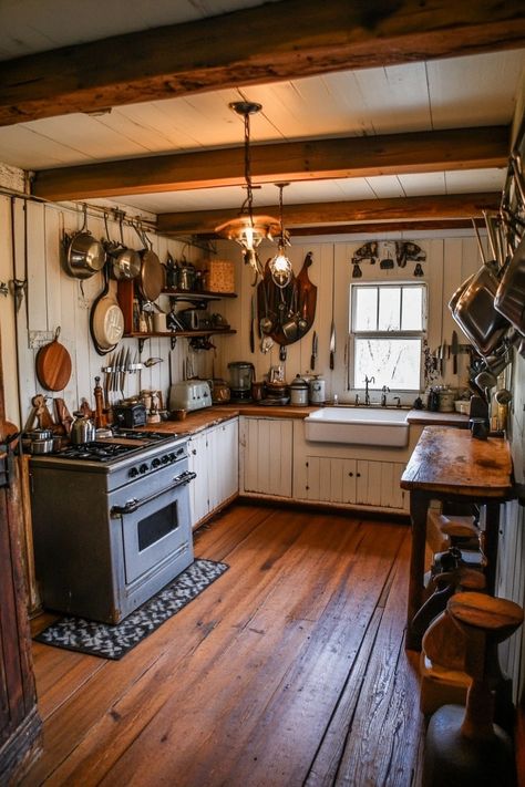 15 Old Farmhouse Kitchen Ideas with Timeless Appeal! - My Decor Inspo Old Farmhouse Kitchen Rustic, Old Farmhouse Kitchen Ideas, Cottage Core Kitchen Ideas, Old Farmhouse Interior, Haunted Farmhouse, Old Country Kitchens, Old House Decorating, Country Core, Old Farmhouse Kitchen