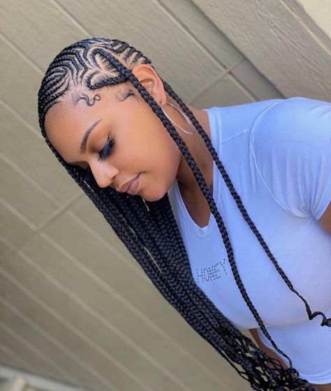 @daquladanielle on Instagram: “#lemonade #braids #kansas #cute #heart #design #braids #love #hair #braider” Heart Design Braids, Lemonade Braids With Heart, Braids With Heart, Protective Styles For Natural Hair Short, Design Braids, Cornrows Natural, Atl Georgia, Corn Rows, Boho Braid