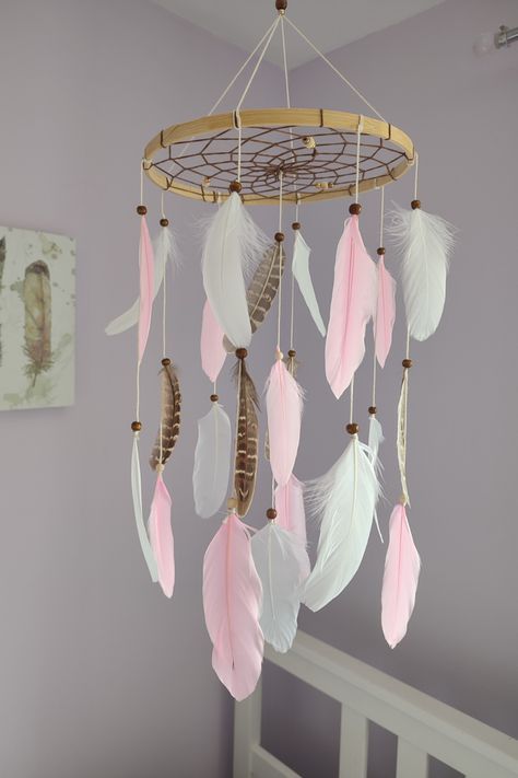 Cream Nursery, Mobile Light, Feather Mobile, Gold Nursery Decor, Baby Shower Boho, Dream Catcher Mobile, Beautiful Dream Catchers, Gold Nursery, Large Dream Catcher