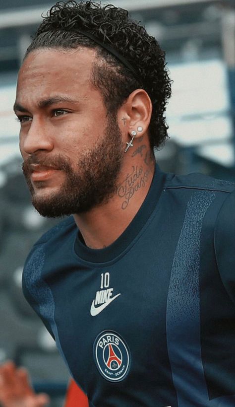 Neymar Jr Haircut, Neymar Psg, Neymar Jr Wallpapers, Mens Haircuts, Mens Haircuts Fade, كريستيانو رونالدو, Ac Milan, Neymar Jr, Cool Haircuts