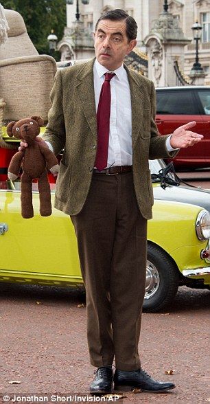 Say what? Mr Bean isn't complete without Teddy Mr Bin, Mr Bean Funny, Chat Up Line, Mini Cooper Classic, Photo Star, Mr Bean, Film Disney, British Comedy, كريستيانو رونالدو