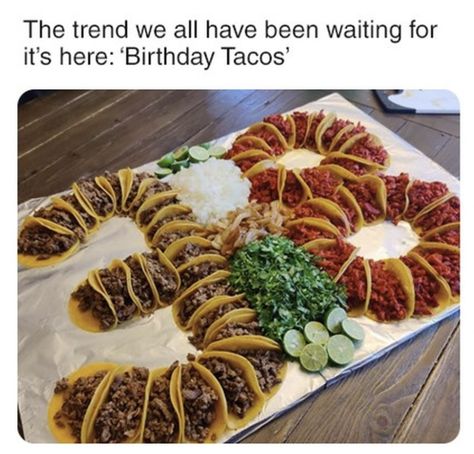 Taco Platter, Taco Cake, Taco Party, Birthday Food, Food Platters, Interesting Food Recipes, Yummy Food Dessert, Pretty Food, Food Cravings